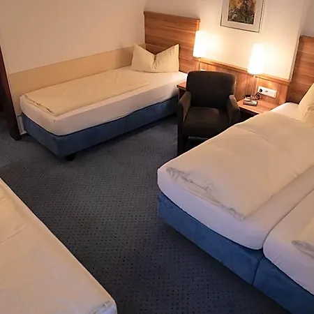 Jaegerhof Hotel *